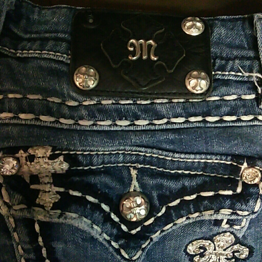 Jeans - Picture 3 of 4